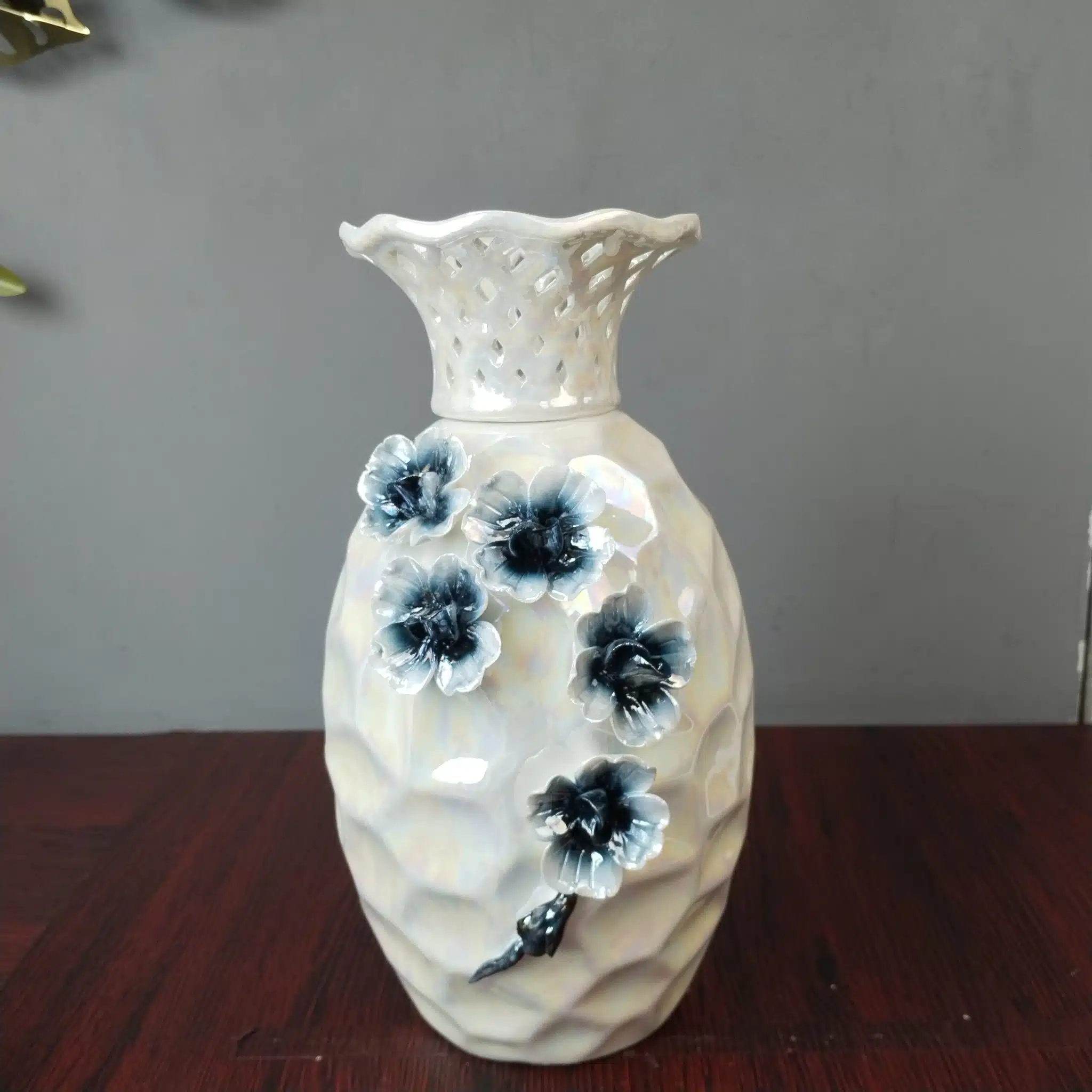 Premium Ceramic Flower Vase Premium Ceramic Flower Vase