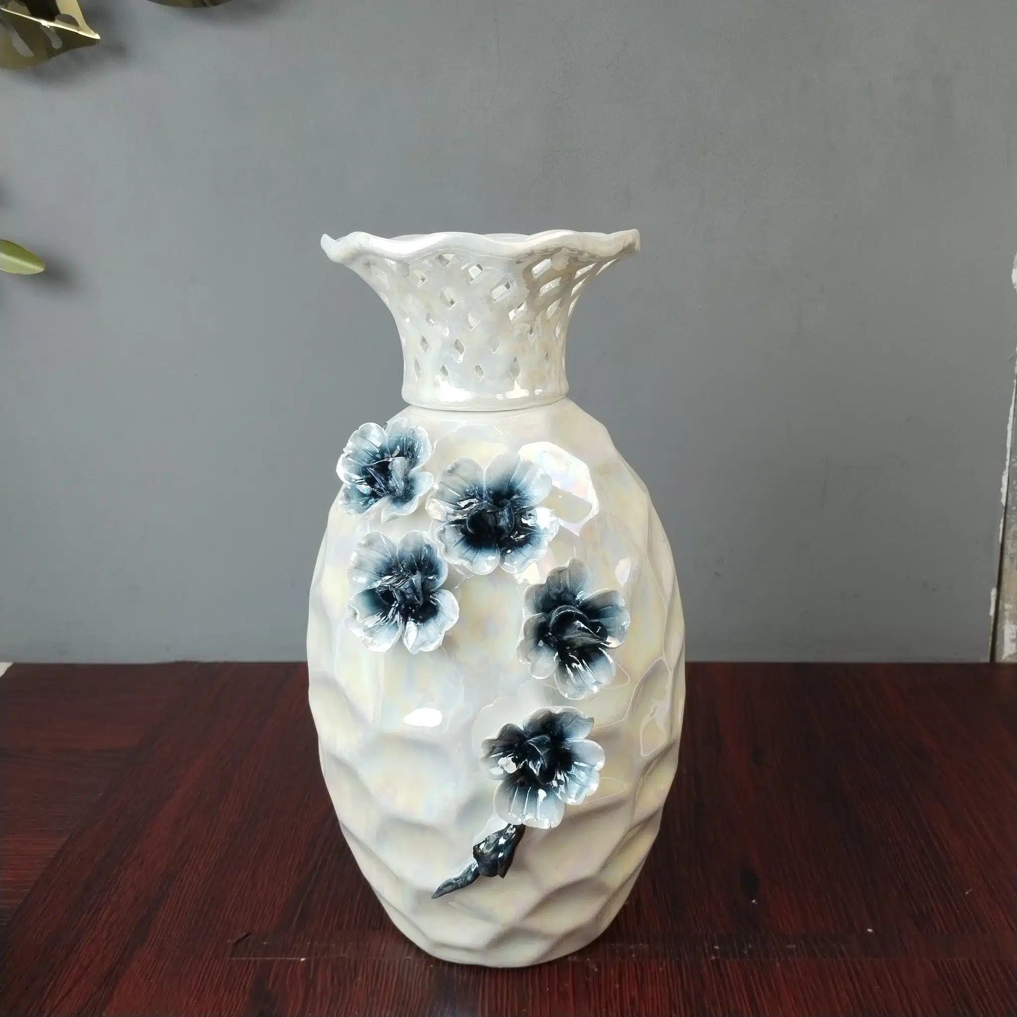Premium Ceramic Flower Vase Premium Ceramic Flower Vase