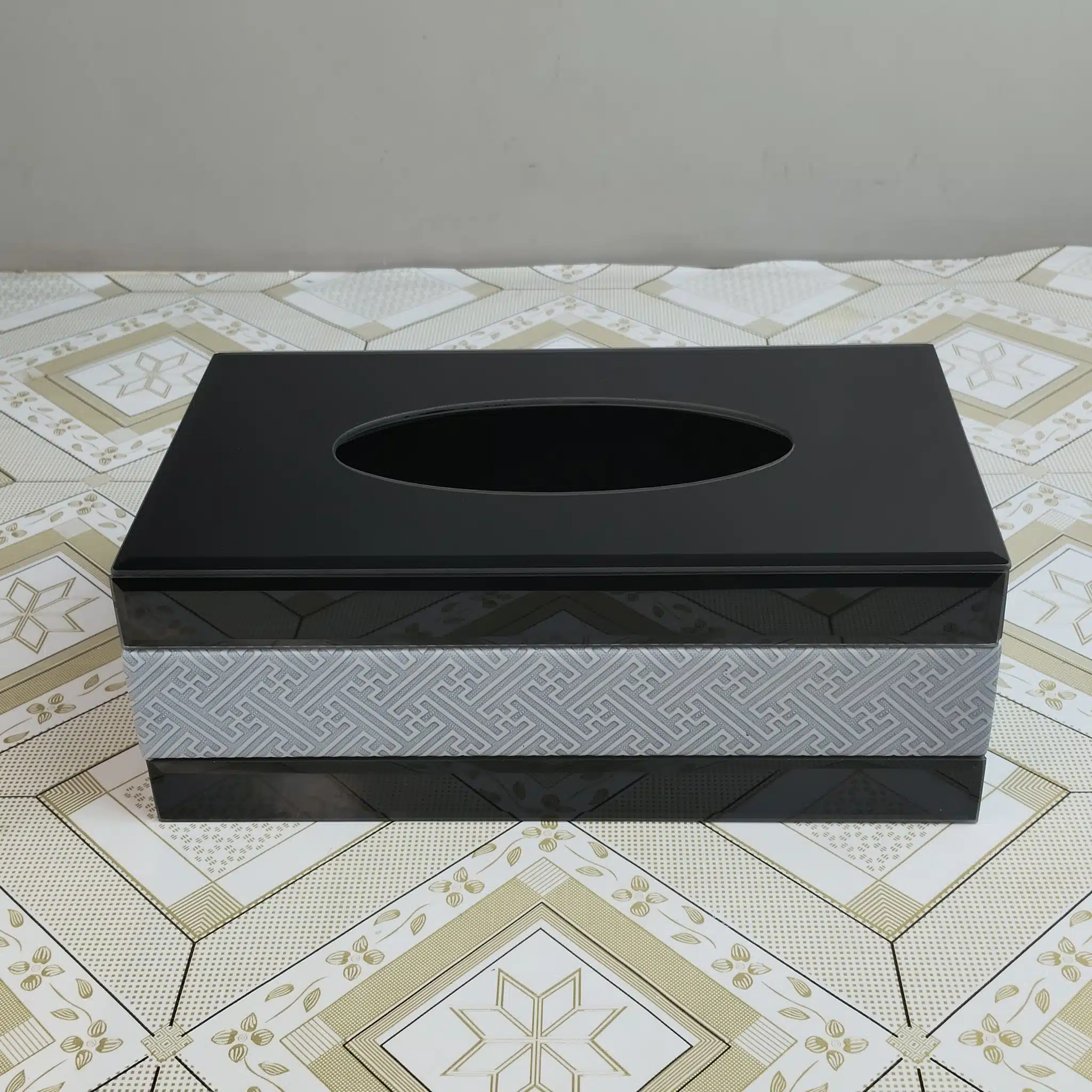 Premium Decorative Mirror Finish Tissue Box Premium Decorative Mirror Finish Tissue Box